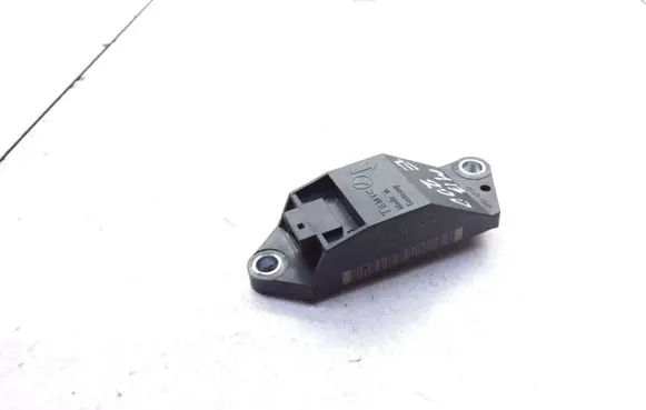 Mercedes-Benz E W211 Airbag deployment crash/impact sensor A0018209326