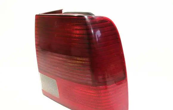 Volkswagen PASSAT B5 Rear/tail lights 3B5945096G