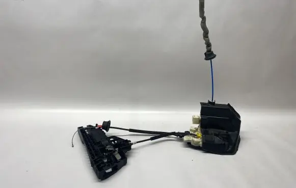 Audi A8 S8 D4 4H Rear door lock 4H0839015D 4H0837885