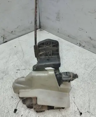 Volkswagen PASSAT B5.5 Rear door lock 3B0837 117626