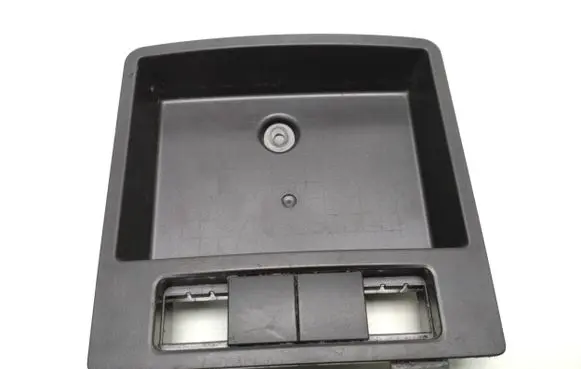 Glove box