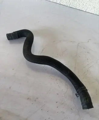 Volvo V70 Coolant pipe/hose 