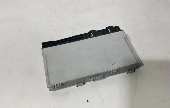 BMW X3 G01 Seat control module 9354457