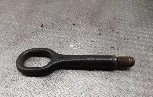 Volkswagen PASSAT B6 Towing hook eye 1T0805615A