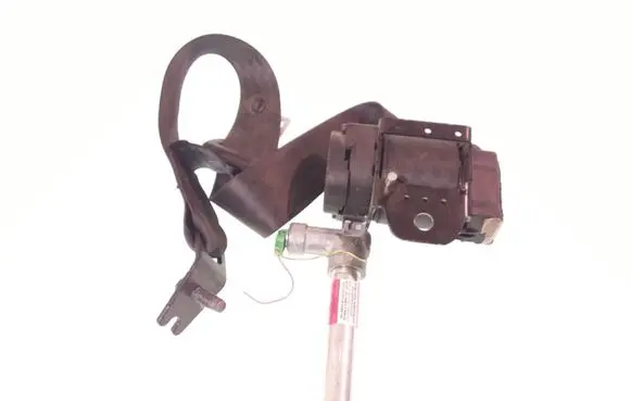 Middle seatbelt (rear)