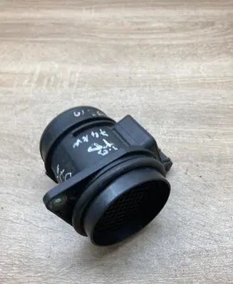 Renault Laguna I Mass air flow meter 7700105010B 5WK9615