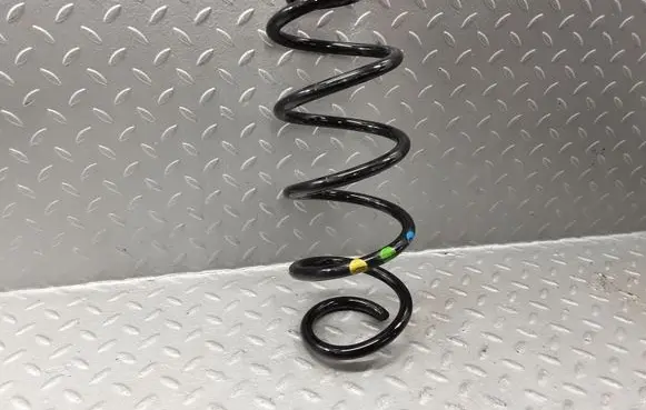 Dacia Sandero III Rear coil spring 550200633R 550201532R 550207929R