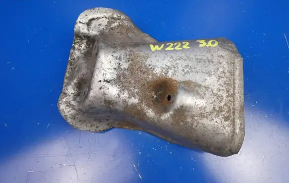 Mercedes-Benz S W222 Other engine bay part A2222413284 ZGS002