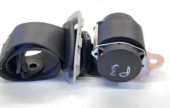 Opel Zafira C Rear seatbelt 13332242