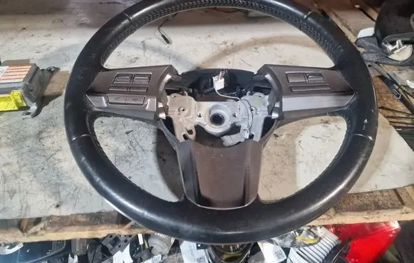 Subaru Outback Steering wheel