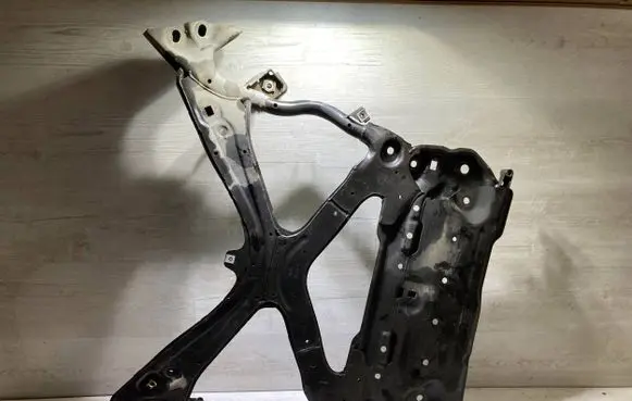 Audi A4 S4 B9 Front subframe 8w1399347e