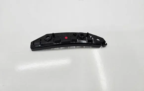 Tesla Model 3 Fender mounting bracket 108418100E