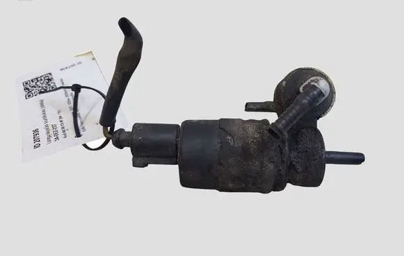 Audi A6 S6 C6 4F Windscreen/windshield washer pump 1T0955651A