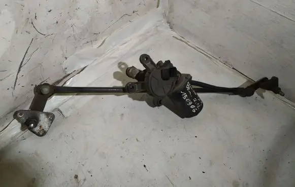 Hyundai Elantra Front wiper linkage and motor