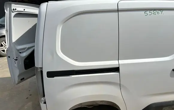 Peugeot Partner III Rear quarter panel 
