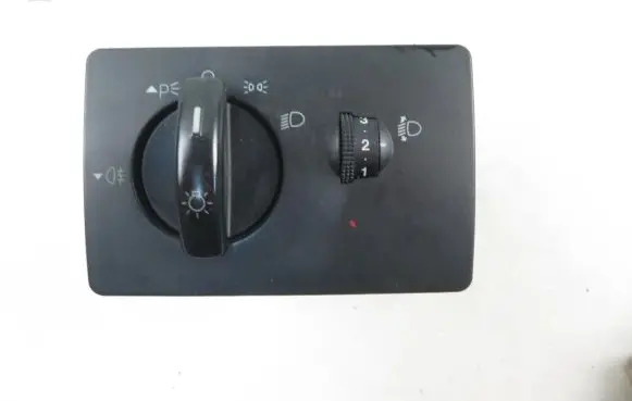 Ford Focus Light switch 7M5T13A024EA
