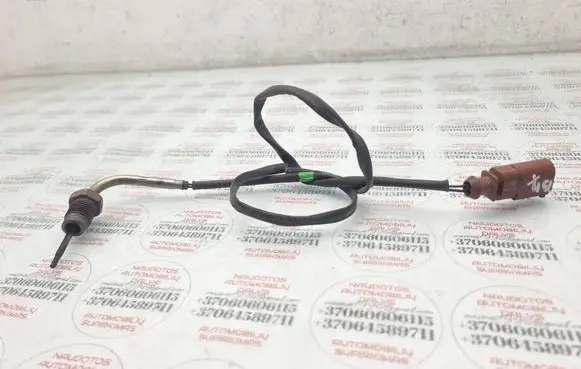 Volkswagen PASSAT B7 Exhaust gas temperature sensor 03L906088BH
