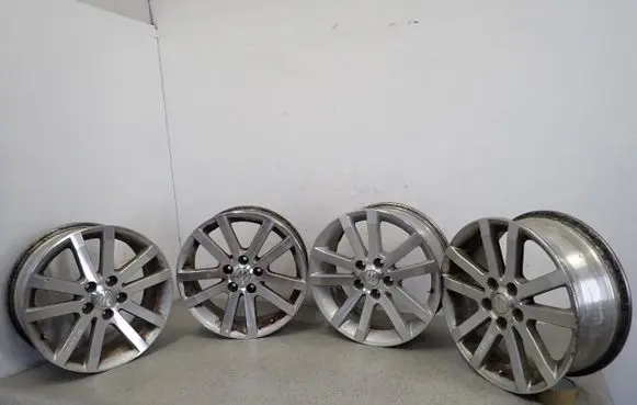 Suzuki Grand Vitara II R17 alloy rim 
