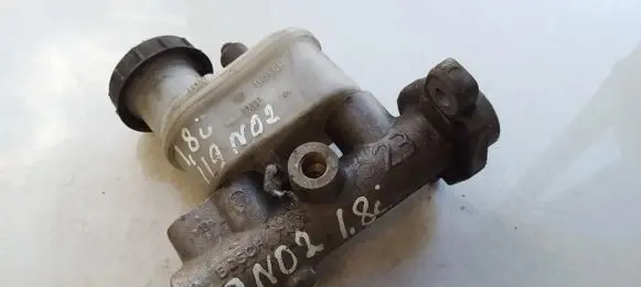 Master brake cylinder