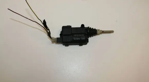 Fuel tank cap lock motor