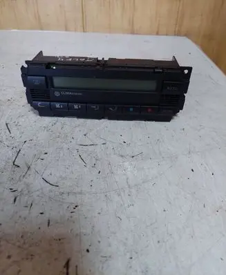 Volkswagen Golf IV Climate control unit 3B200046 5HB001301
