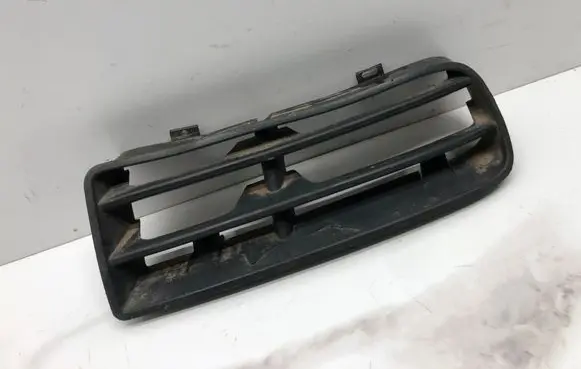 Volkswagen PASSAT B6 Front fog light trim/grill 1J0853666E