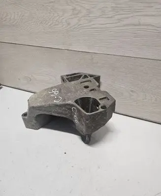 Volkswagen Golf V Engine mounting bracket 06F199207H