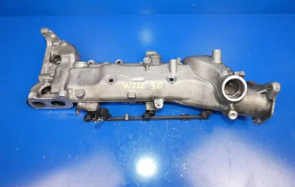 Mercedes-Benz S W222 Intake manifold 00353355