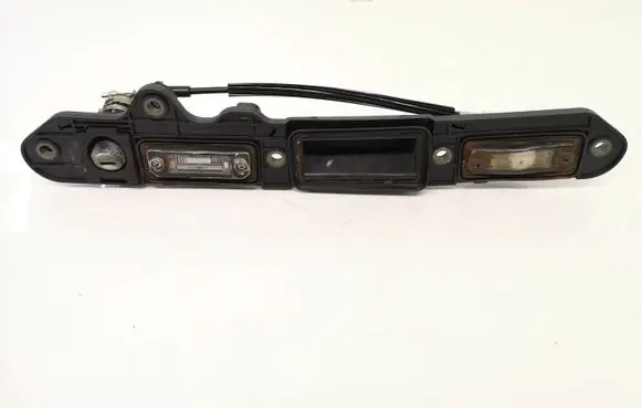 Volkswagen Jetta V Trunk door license plate light bar 1T0827573 1K6827531A 1J6943024B