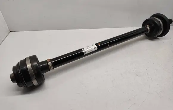 BMW X3 G01 Rear driveshaft 8679939 33208679939 33207953545