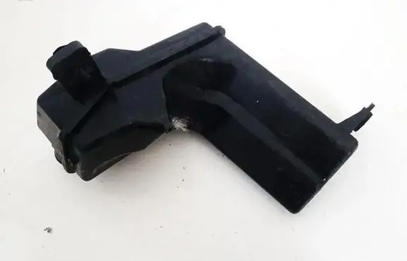 Vacuum air tank