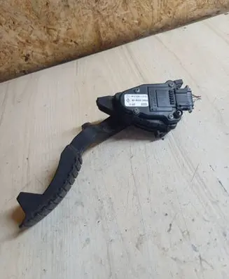 Renault Laguna II Accelerator throttle pedal 6PV00811900 8200002904