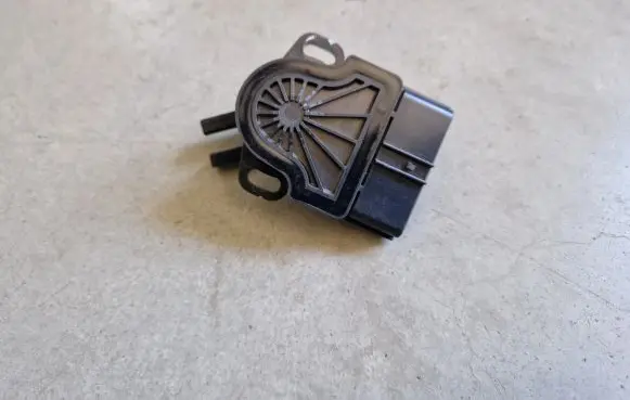 Mitsubishi L200 Acceleration sensor 