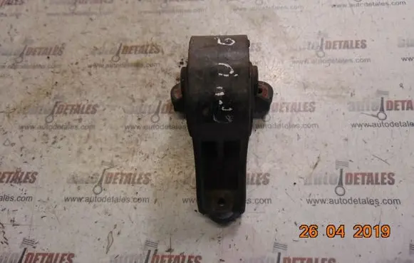 Honda CR-V Rear differential mounting bracket AV69824