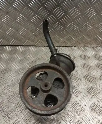 Toyota Avensis T250 Power steering pump