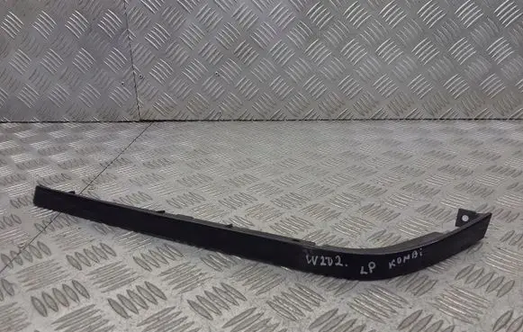 Mercedes-Benz C W202 Under headlight/headlamp trim 2028260777