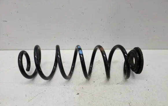 Toyota Prius (XW50) Rear coil spring