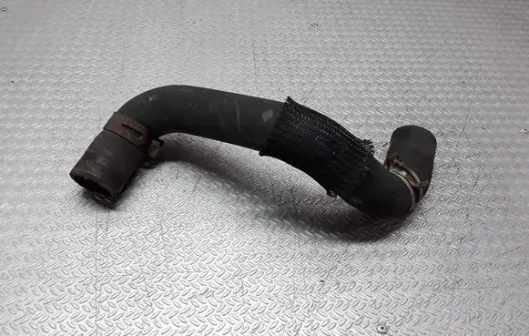 Toyota Auris 150 Engine coolant pipe/hose