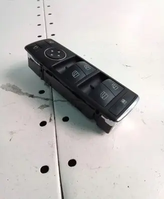 Mercedes-Benz C W204 Electric window control switch A2049055302
