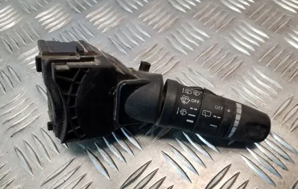 Nissan Primera Wiper control stalk 25260AV615