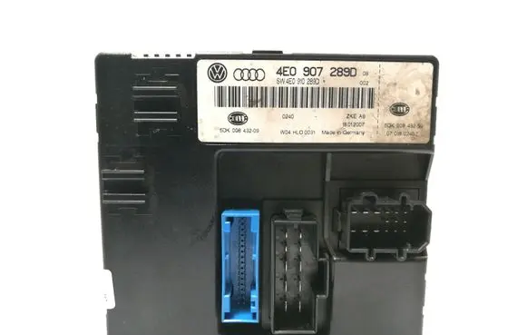 Audi A8 S8 D3 4E Comfort/convenience module 4E0907289D 4E0910289D