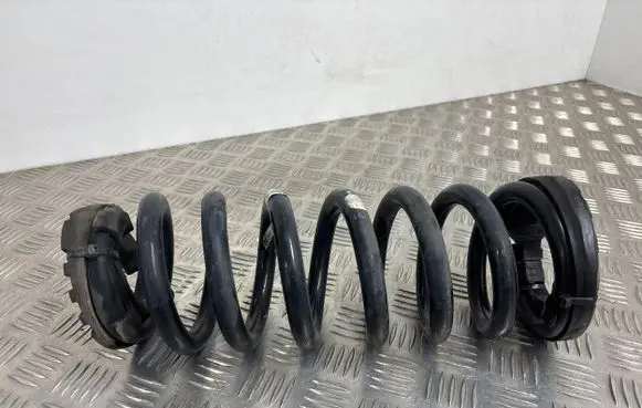 Land Rover Discovery Sport Rear coil spring FK725B749HB 9284 FK725B749