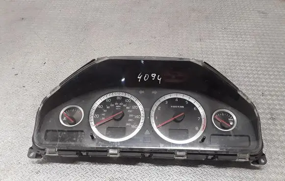 Volvo XC70 Speedometer (instrument cluster) 30746106