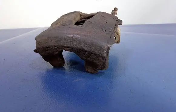Skoda Octavia Mk1 (1U) Front brake caliper