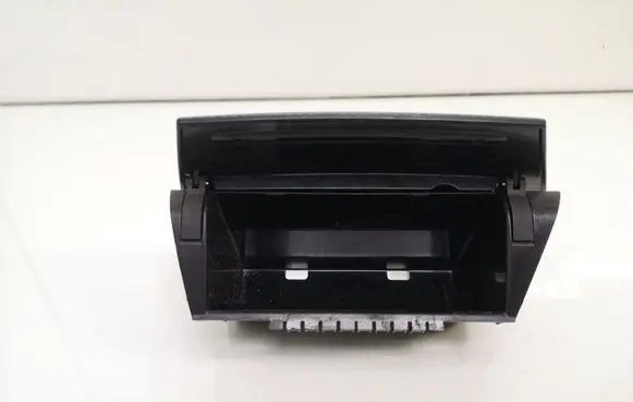 Ashtray (front)