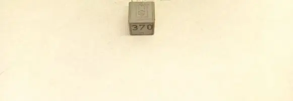 Audi A4 S4 B5 8D Other relay 8d0951253 v23134-j52-x300