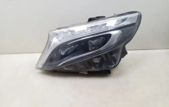 Mercedes-Benz Vito Viano W447 Headlight/headlamp A4479063700