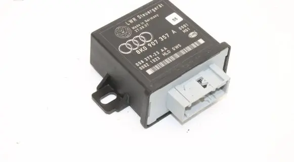 Audi A5 8T 8F Light module LCM 8K0907357A