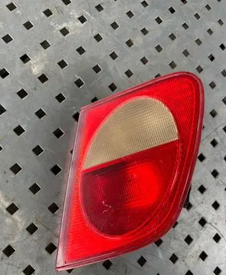 Mercedes-Benz E W211 Tailgate rear/tail lights A2108201164