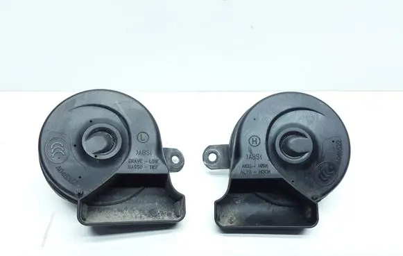 Mercedes-Benz ML W164 Horn signal A0065424220 A0065422520